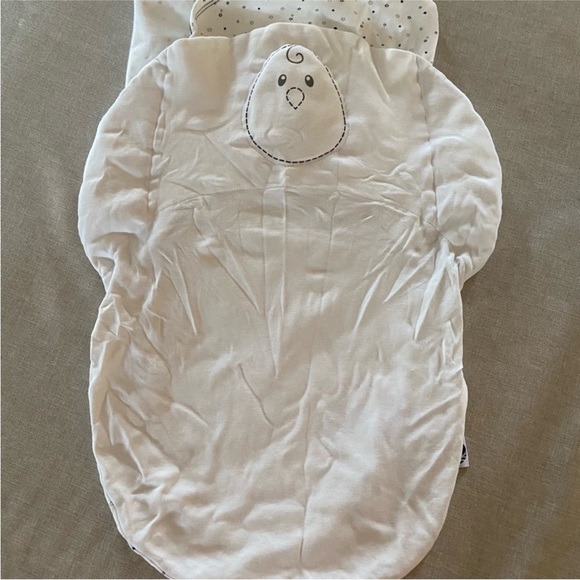 🔥NWOT🔥 LOT OF 2 Nested Bean Zen Swaddle Classic - Picture 6 of 7